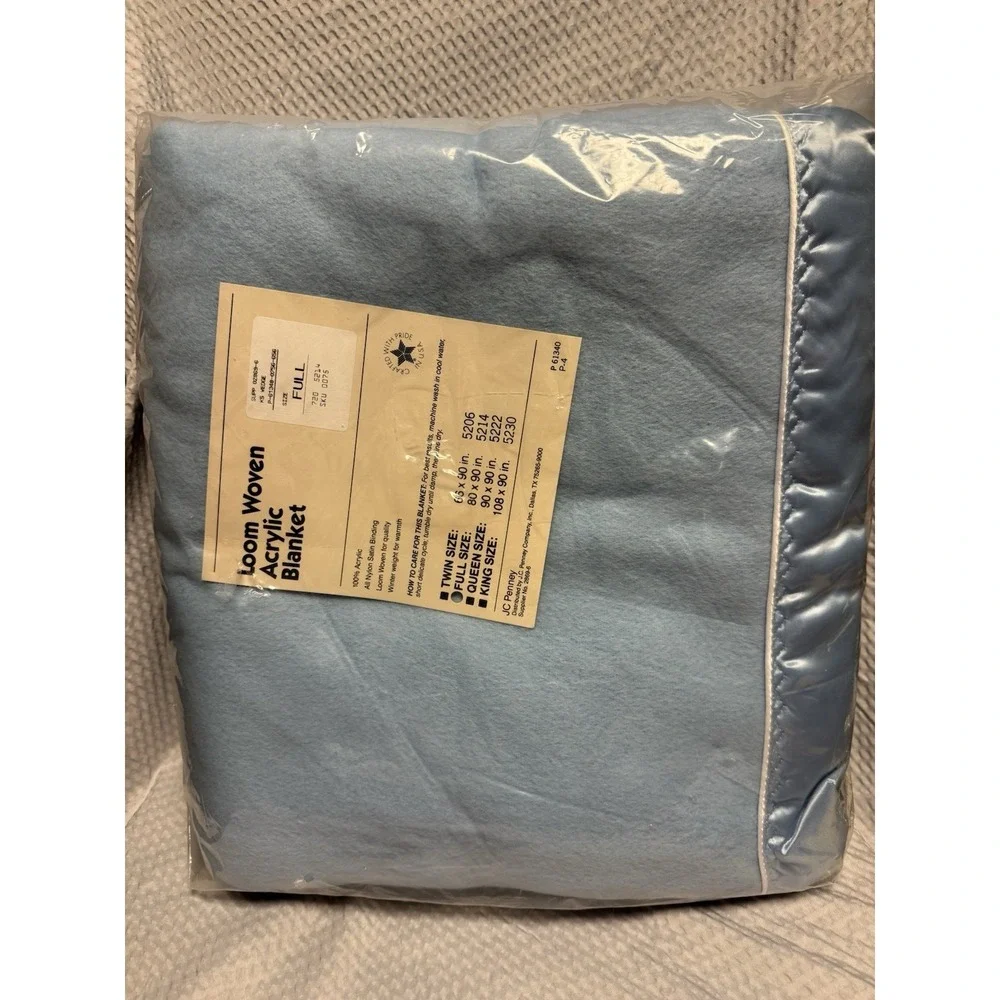 VNTG Wedgewood Loom Woven Satin Trim Full Size Winter Weight Blanket Light Blue
